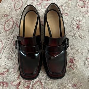 M. Gemi The Scuola 70mm Buckle
Color: Burgundy
Size: 38.5 / 8.5